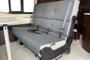 キャンピングカーグランベル