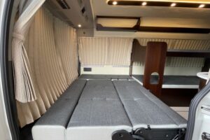 キャンピングカーグランベル